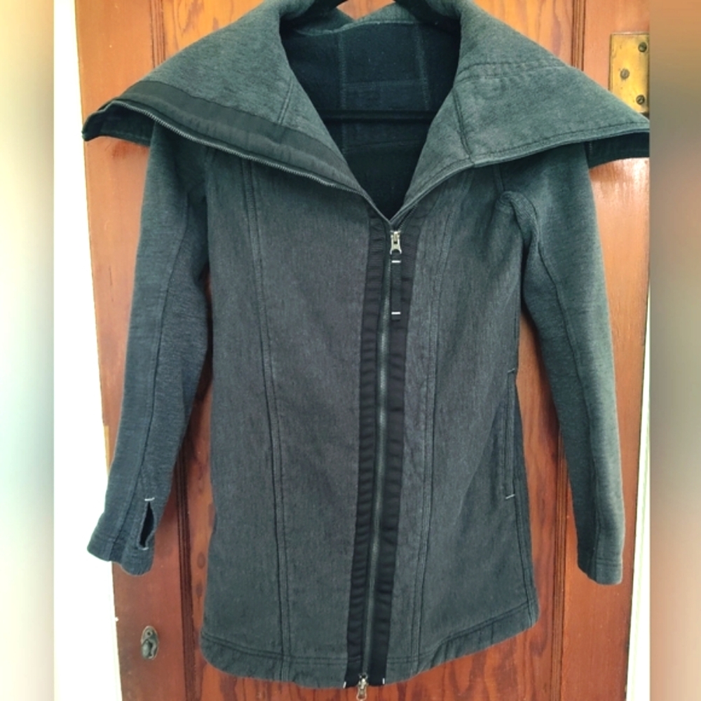 Lululemon XS jacket